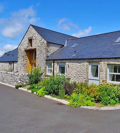 Holiday Cottages Accommodation In The Peak District Farditch Farm
